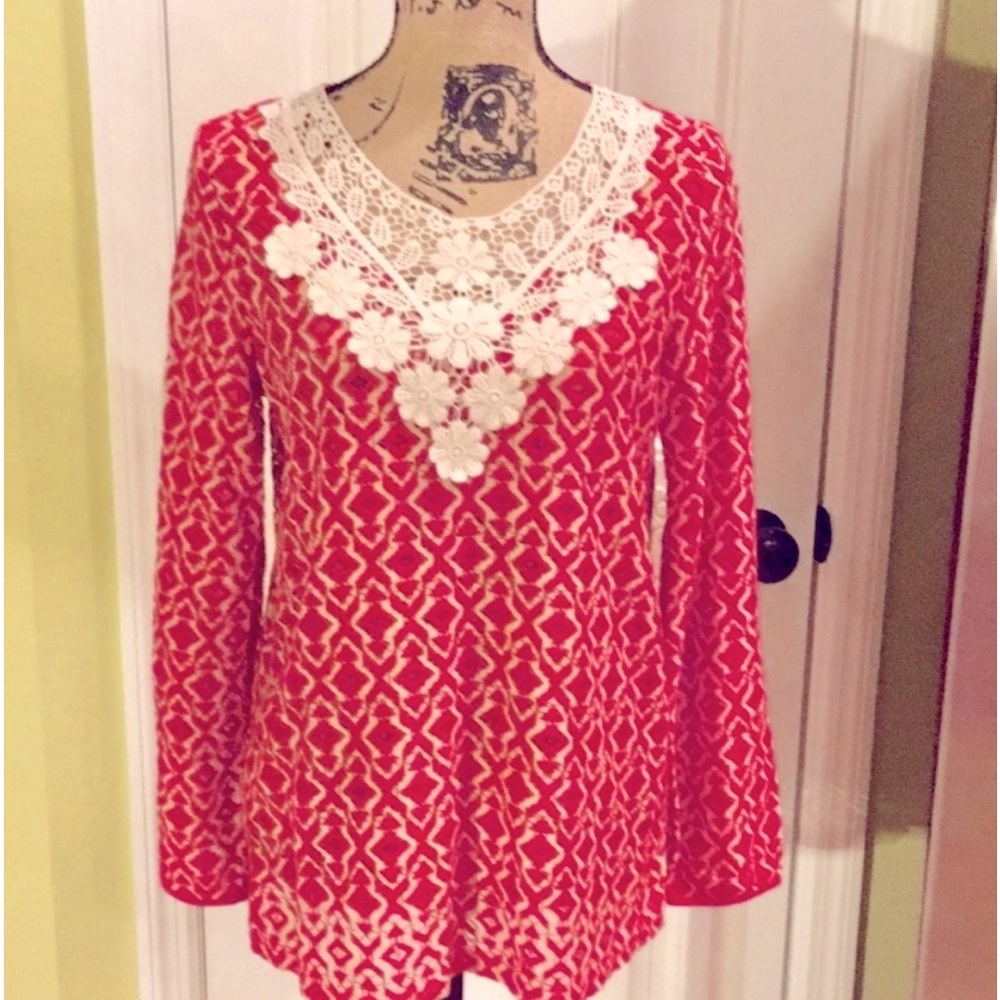 ✔️ Umgee Top Size Medium So Pretty!